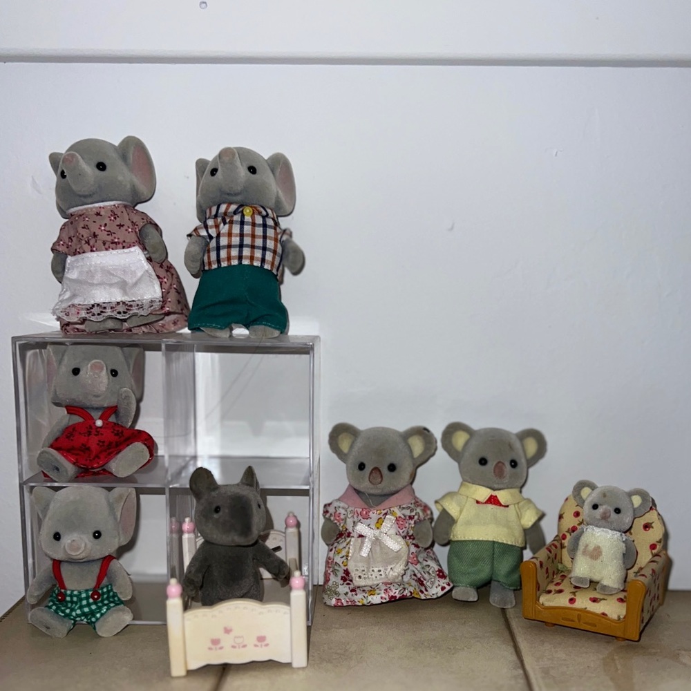 Calico Critters sets - Picture 2 of 2